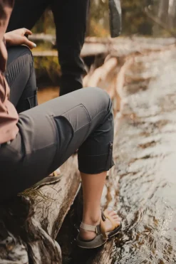 Kuhl Womens FreeFlex Roll Up Pants - Koal