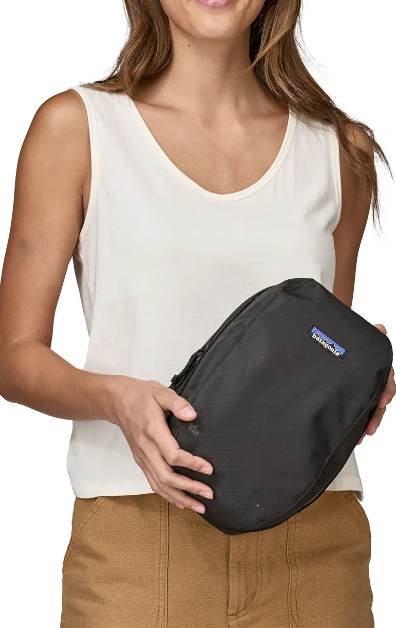 Patagonia Black Hole Cube 6L - Black