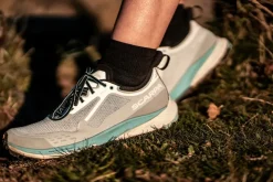 Scarpa Womens Golden Gate Kima RT Trail Running Shoes - Light Gray-Aruba Blue